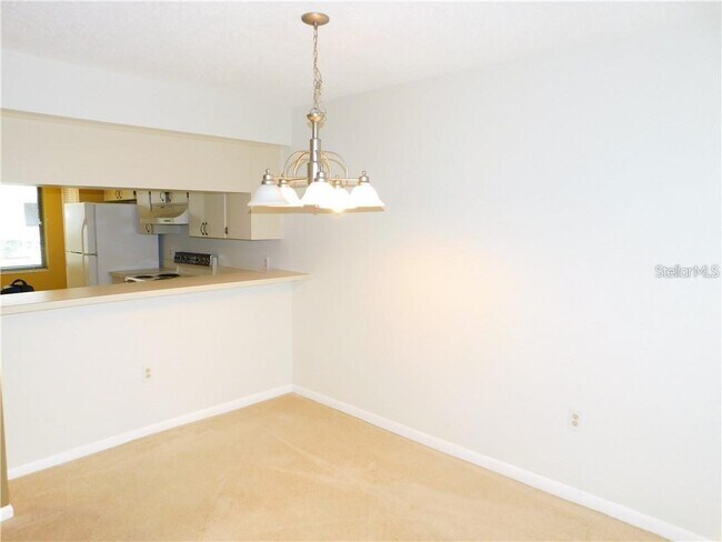 Foto del edificio - 2733 Countryside Blvd