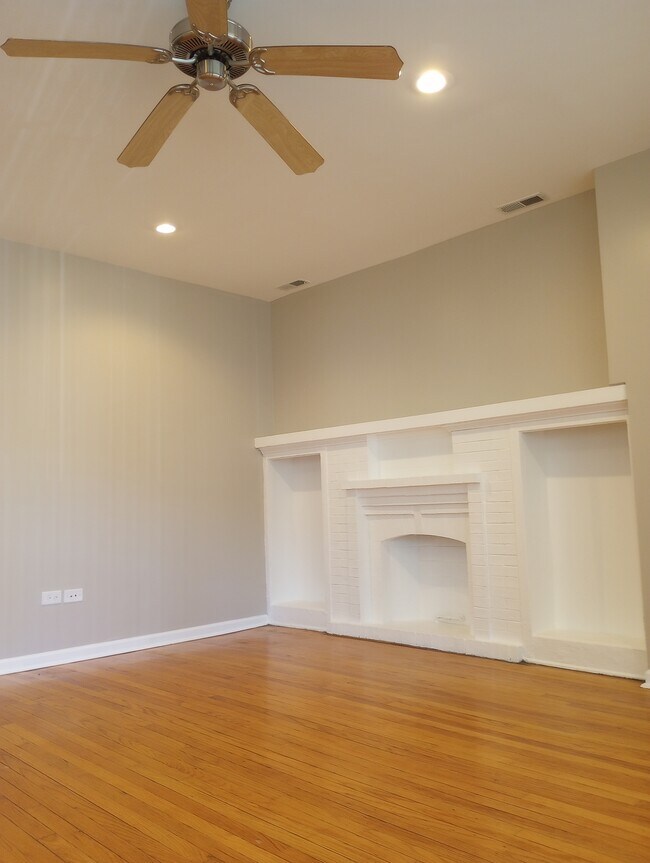 Foto del edificio - 7634 S Kingston Ave