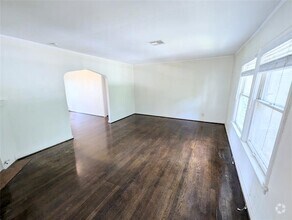 Building Photo - 1406 Castle Ct