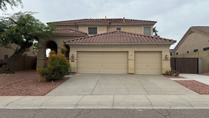 Primary Photo - Ahwatukee Home With Pool Service & Landsca...