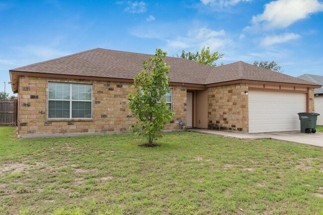 Building Photo - 344 Vista Hermosa