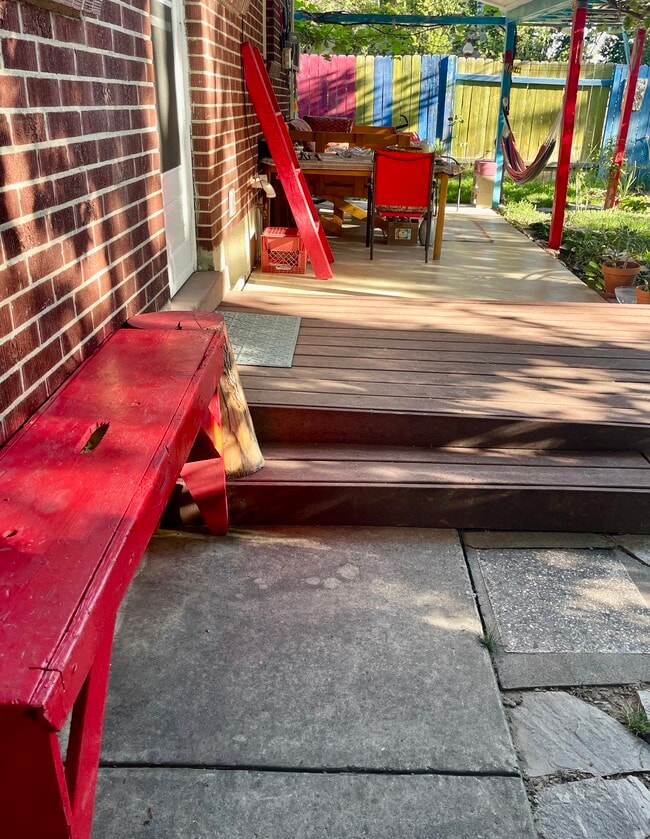 Foto del edificio - 2879 S Filmore St