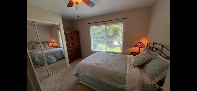 Foto del edificio - 3319 Holloway St