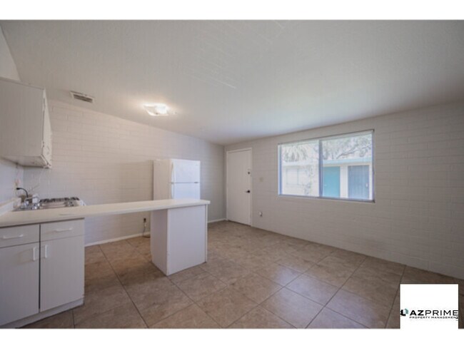 Foto del edificio - Welcome to your Ideal Tempe Studio Unit wi...