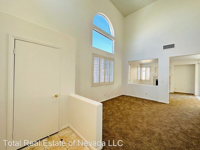 Foto del edificio - 4 br, 3 bath House - 9618 Windborne Ave
