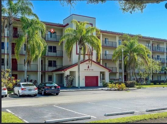 Building Photo - 1601 SW 128th Ter