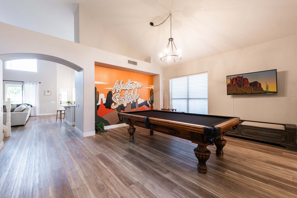 Foto principal - 5924 E Woodridge Dr