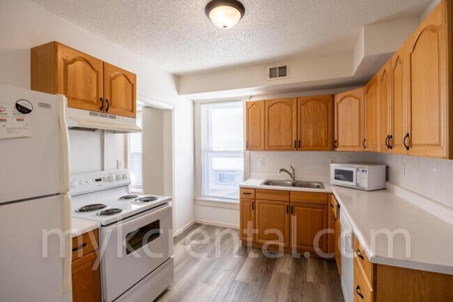 Foto del edificio - 4306 Fisher St