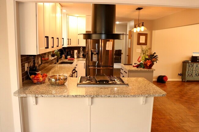 Foto del edificio - 2203 S Montclair Ave