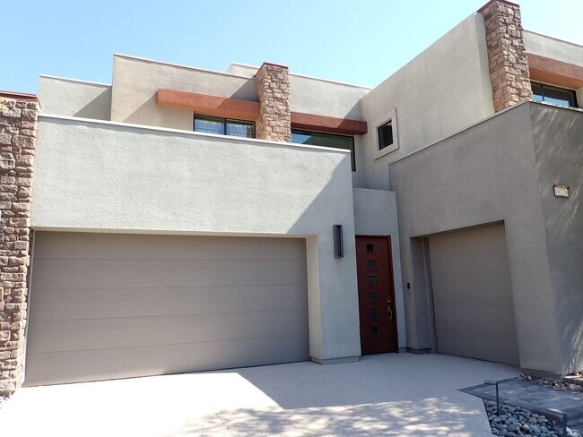 Building Photo - Summerlin South Masterpiece fully Furnished for rent