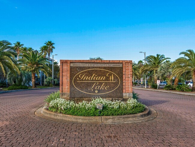 Foto del edificio - Spacious 1B/1B Unfurnished Condo near Beac...
