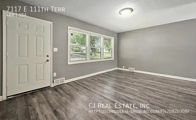 Foto del edificio - 7117 E 111th Terrace