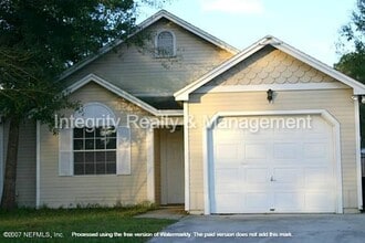 Building Photo - 1862 MacKenzie Ct N
