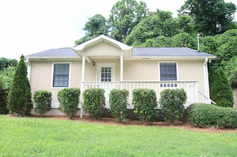 Primary Photo - 2 Bed 2 Bath in Town Ellijay