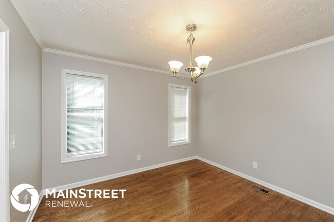 Foto del edificio - 2240 Piedmont Forest Dr