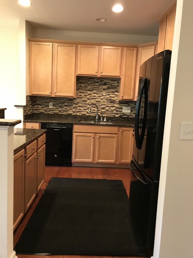 Building Photo - 7700 Stone Grove Ln
