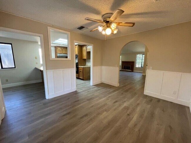 Foto del edificio - Fantastic 3 Bedroom in Natomas