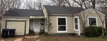 Building Photo - 1107 Pecan Ave