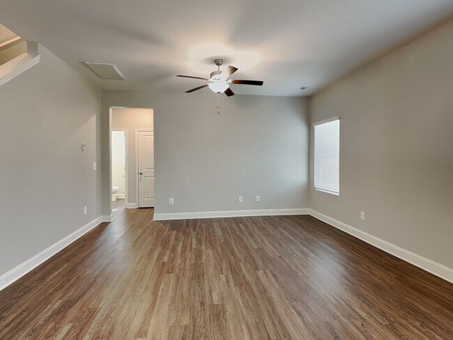 Foto del edificio - 3800 Sapphire Ridge Ct