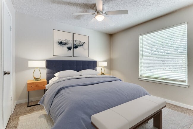 Building Photo - The Jones