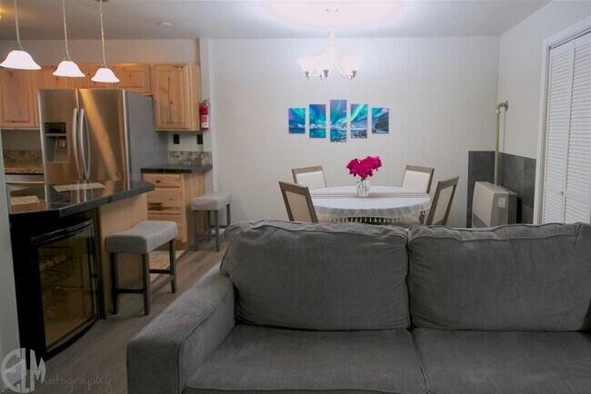 Área de comedor - 5540 Four Winds Dr