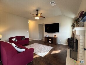 Building Photo - 2804 Bluejay Dr