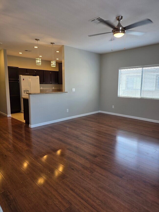 Foto del edificio - 5116 Jordan Frey St