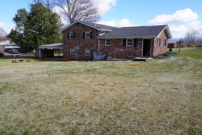 Building Photo - 942 Mildred Dr