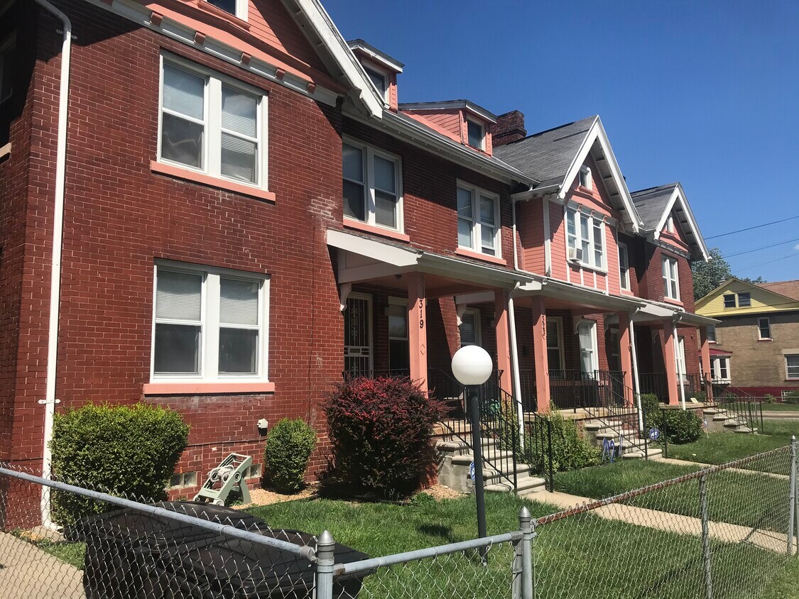 8015 Brush St, Detroit, MI 48202 Townhome Rentals in Detroit MI