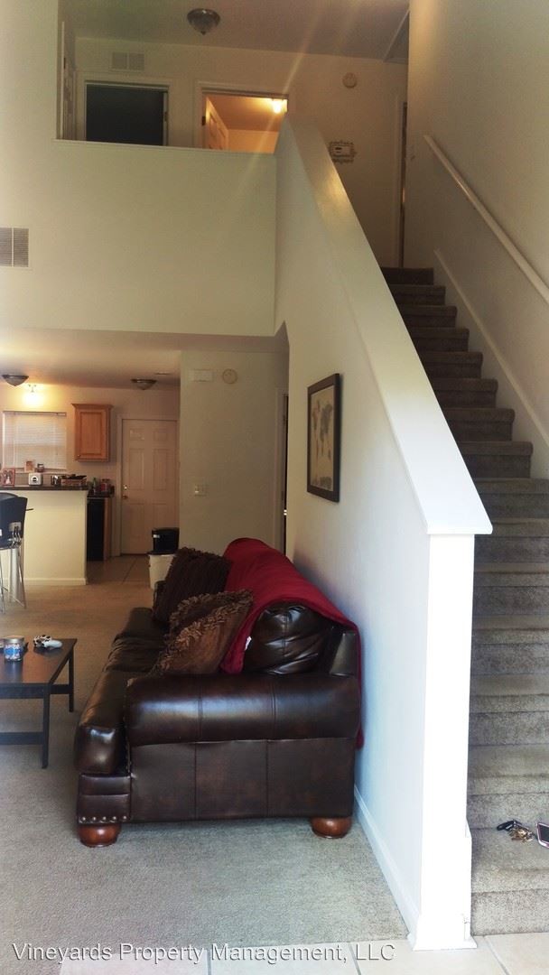 Building Photo - 3 br, 3 bath House - 1413 Nena Hills Dr