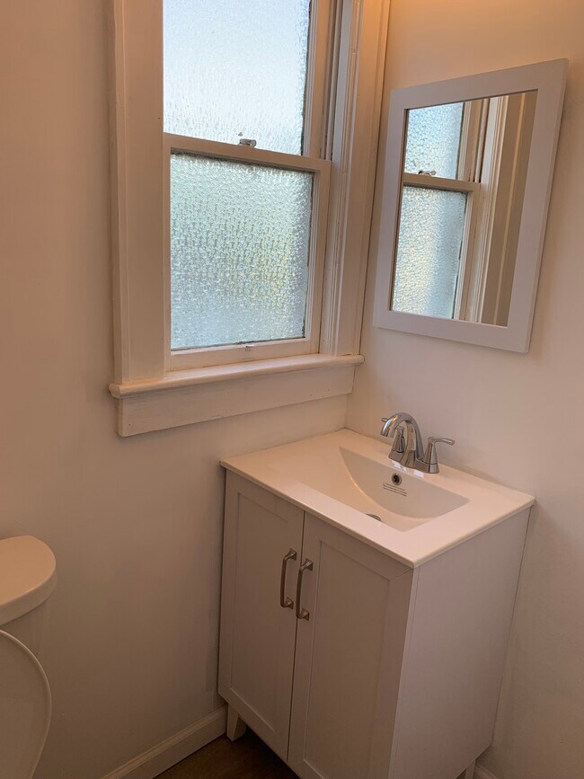Bath - 220 W Mary St