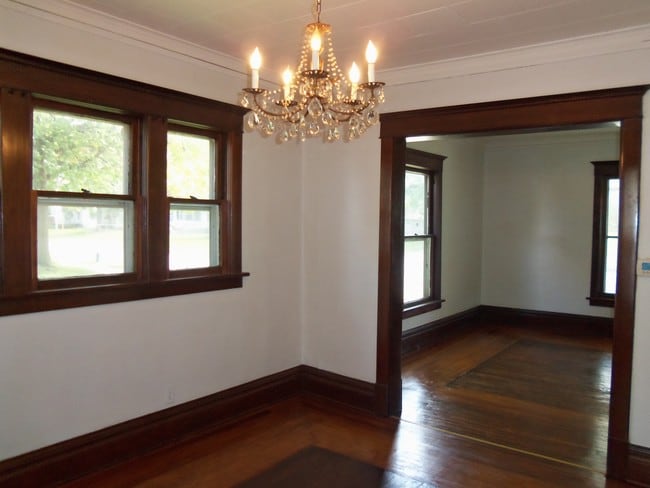 Building Photo - 1227 Williston Ave