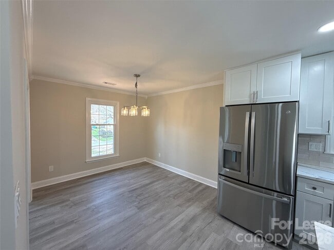 Building Photo - 1111 Somersby Ln