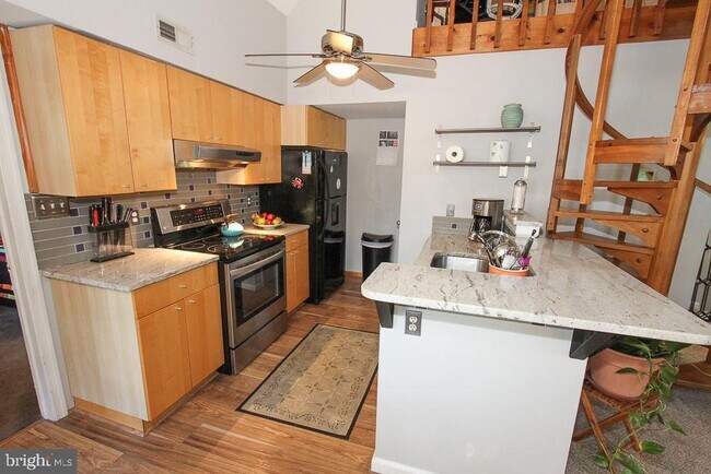 Foto del edificio - 310 Foxcroft Cir