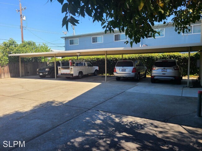 Foto del edificio - 2 br, 1 bath House - 20868 Wilbeam ave  Apt D