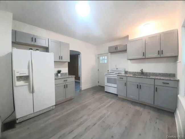 Foto del edificio - 124 South Ave