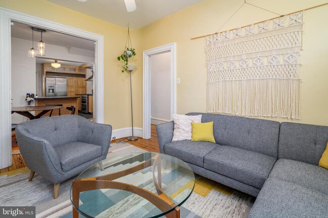 Foto del edificio - 829 N Taylor St