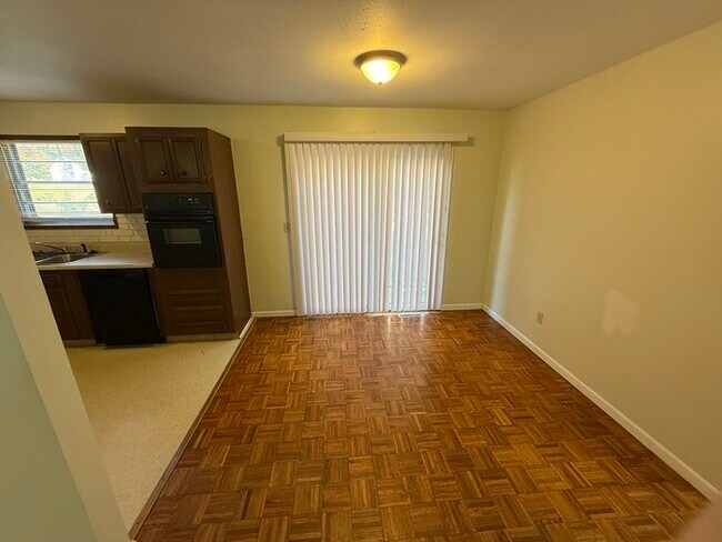 Foto del edificio - 3 bed, 1 bath, Kansas City home!
