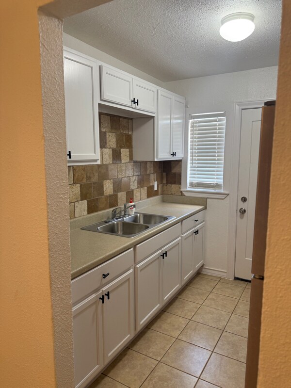 Building Photo - 600 Ellor Dr