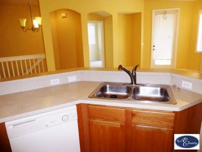 Building Photo - 3254 Mirella Dr