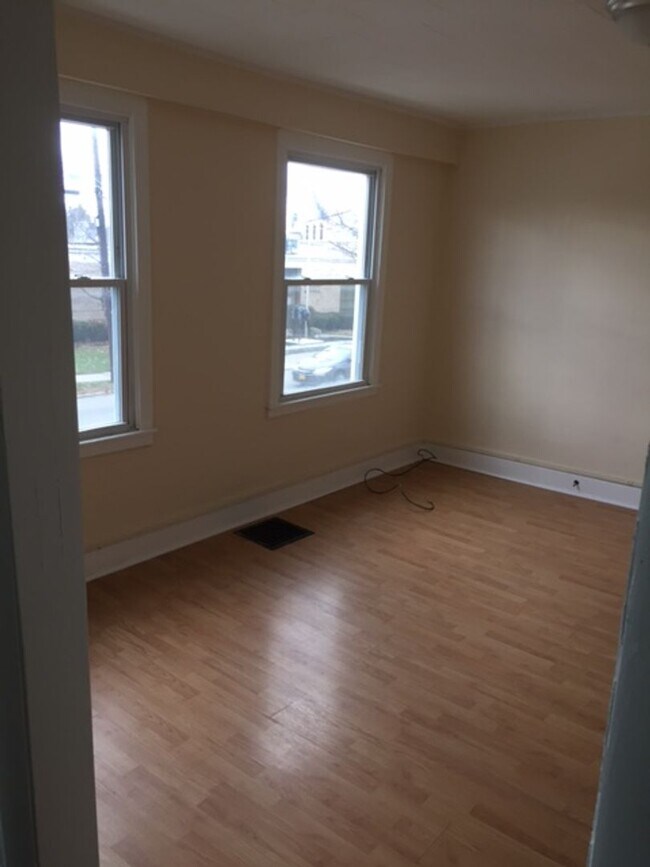 Foto del edificio - 209 S Main St