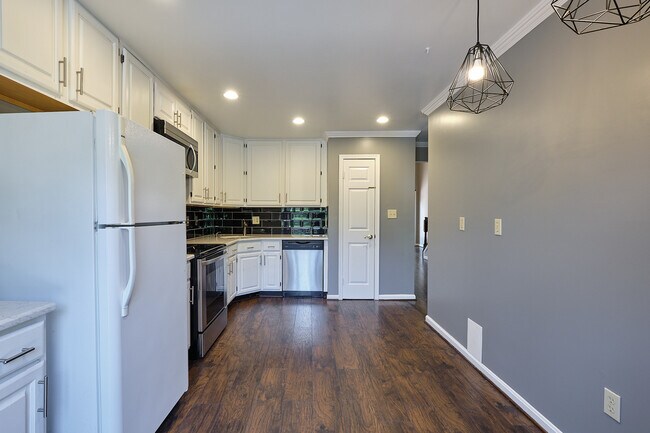 Foto del edificio - 58 Silver Moon Dr