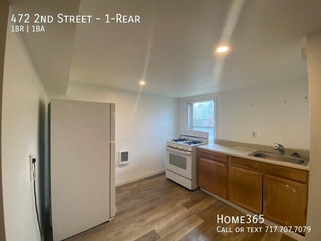Building Photo - $200 off the first months rent!! 1 Bedroom...