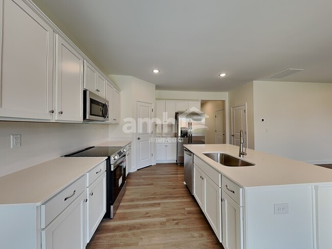 Foto del edificio - 3504 Lincoln Hts Ln
