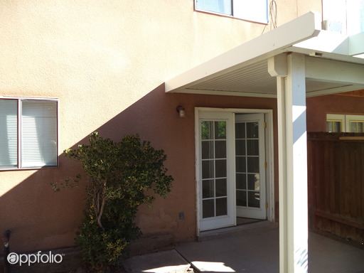 Foto del edificio - 536 Sanchez Rd NW