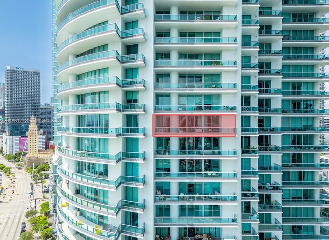 Building Photo - 900 Biscayne Blvd