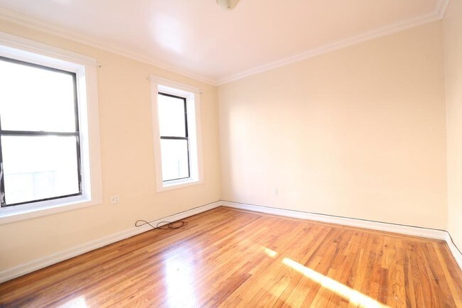 Foto del edificio - 90 Ellwood St