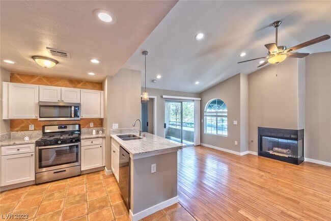 Foto del edificio - 2251 Wigwam Pkwy