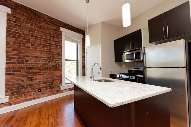 Foto del edificio - 2220 N Clark St