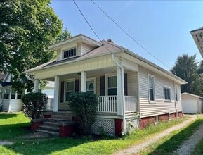 Building Photo - 95 Phillips St